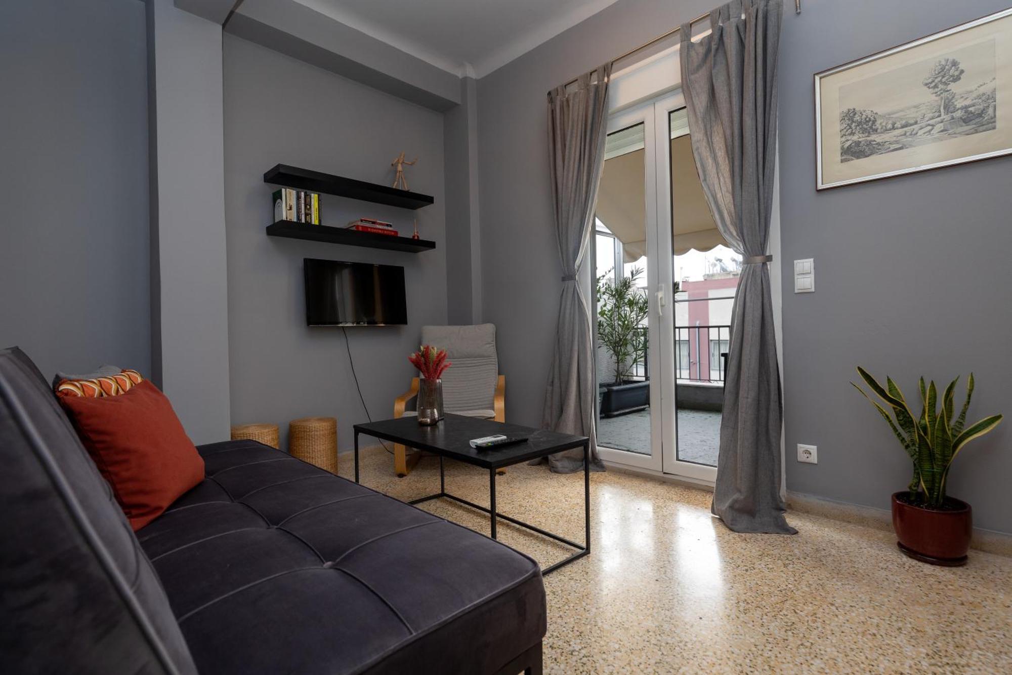 Patio & Acropolis View 2-bd Retreat * Athens